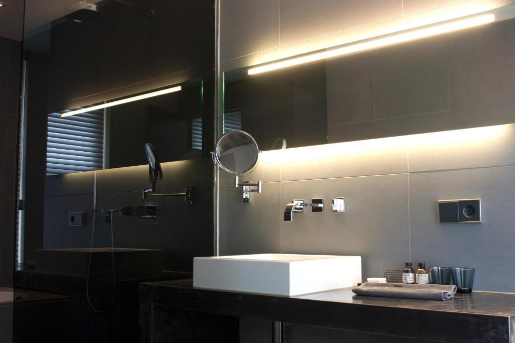 Commune Suites Amsterdam Rum bild